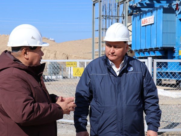 photo_5269303081646625529_y